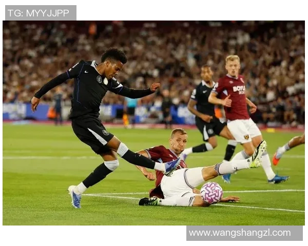 英超球队年轻球员培养及使用策略